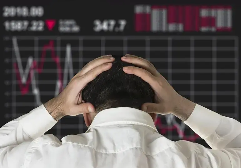 Bitcoin Finds Solace in Beating Strategy