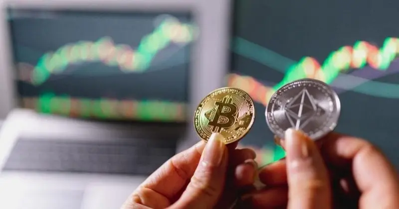 Wall Street ETFs Trigger First Bitcoin Self-Custody Decline in 15 Years